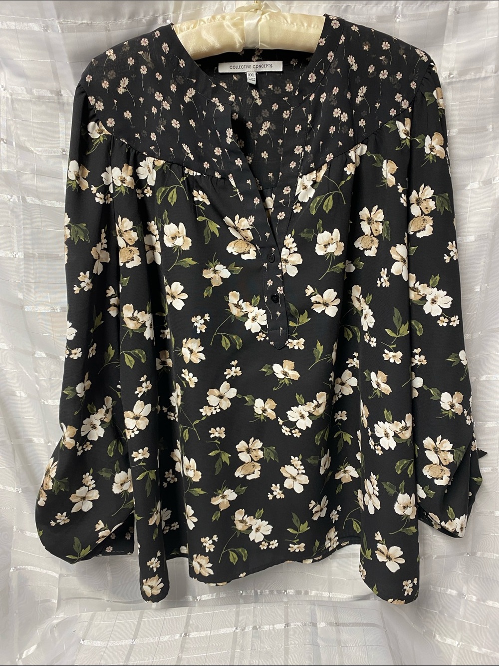 Collective Concepts Black Floral Button-Front Peasant Top